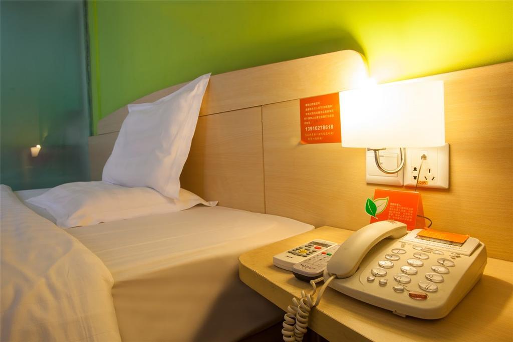 7Days Inn Yueyang East Maoling Pedestrain Street Exterior photo