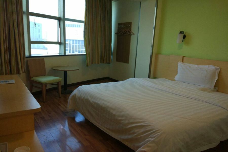 7Days Inn Yueyang East Maoling Pedestrain Street Exterior photo