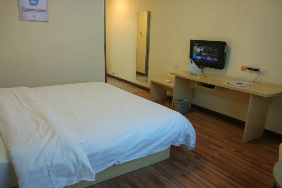 7Days Inn Yueyang East Maoling Pedestrain Street Exterior photo